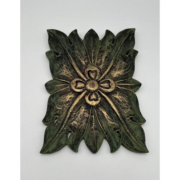 Handcrafted Wooden Wall Panel For Home Décor Green Flower Hanging Art Wall Decor